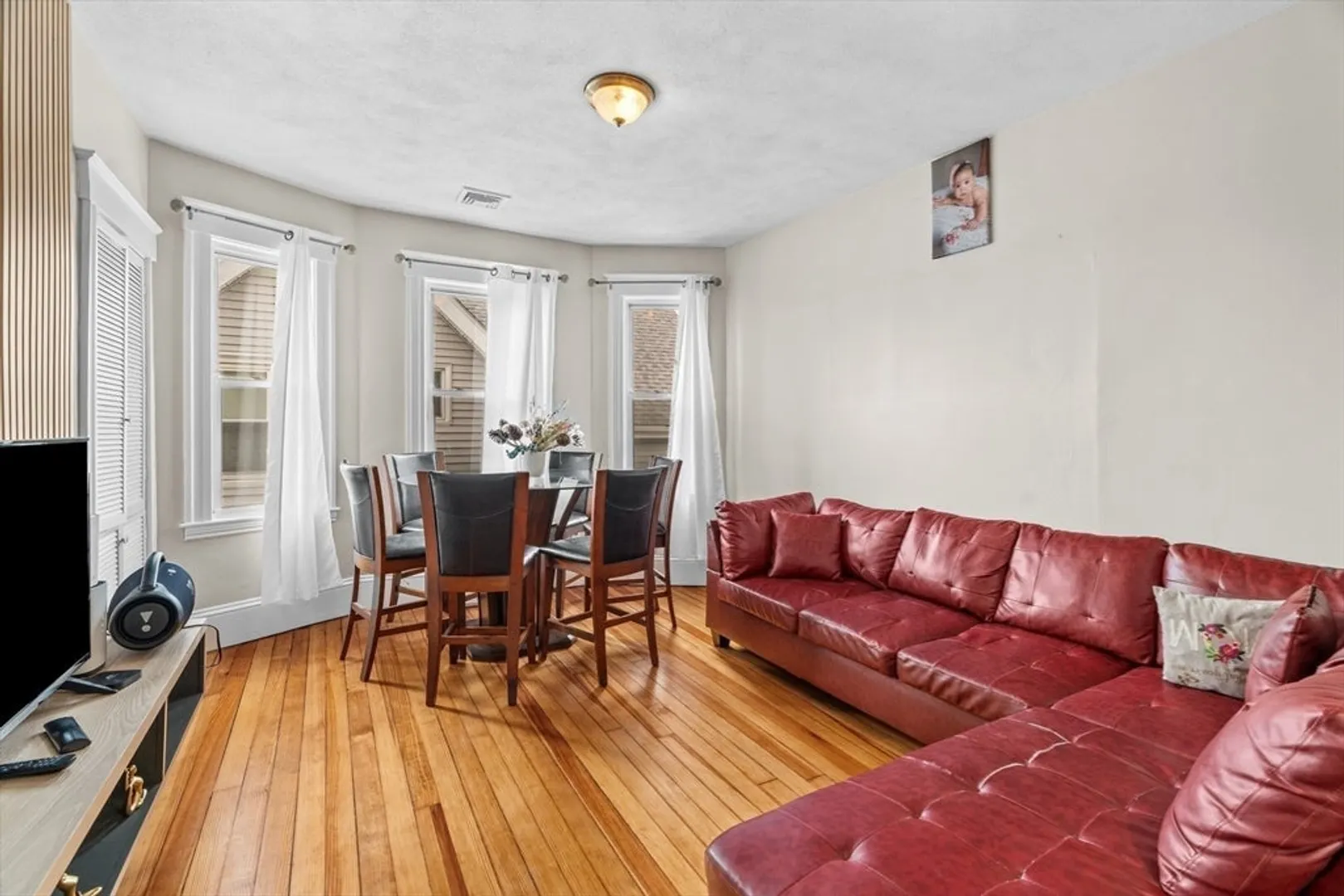 150 Oakland St Photo 14