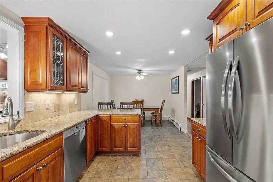 33 Eastview Road Photo 13