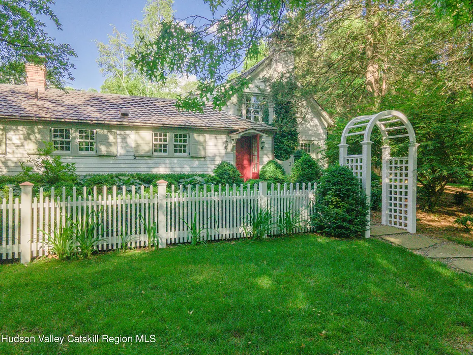 47 White Bridge Road Photo 5