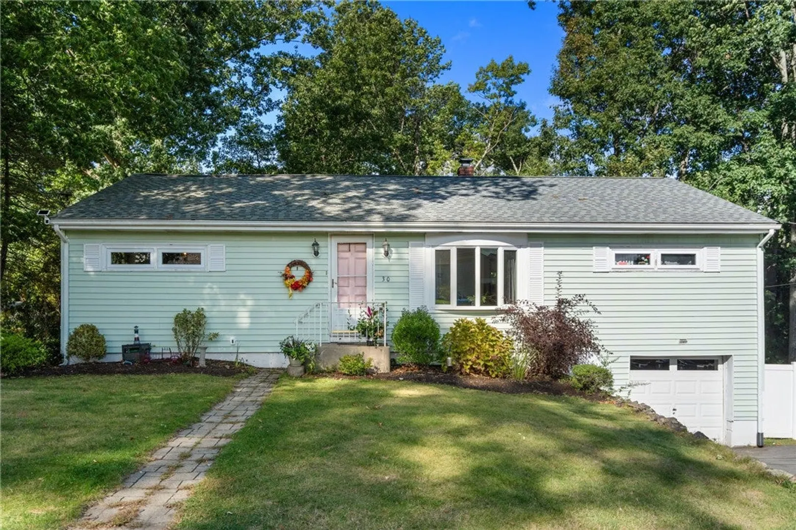 30 Lockwood Road Photo 2