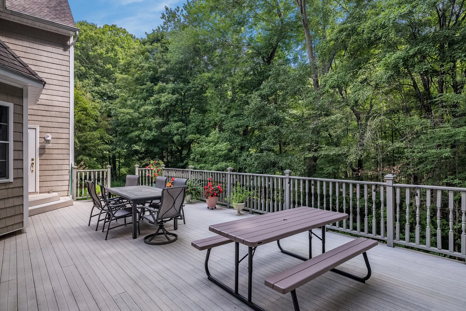 420 Summer Hill Road Photo 34