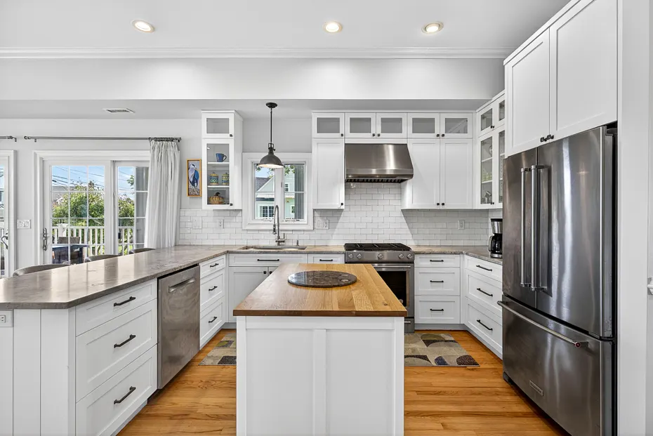 284 Shore Drive Photo 7