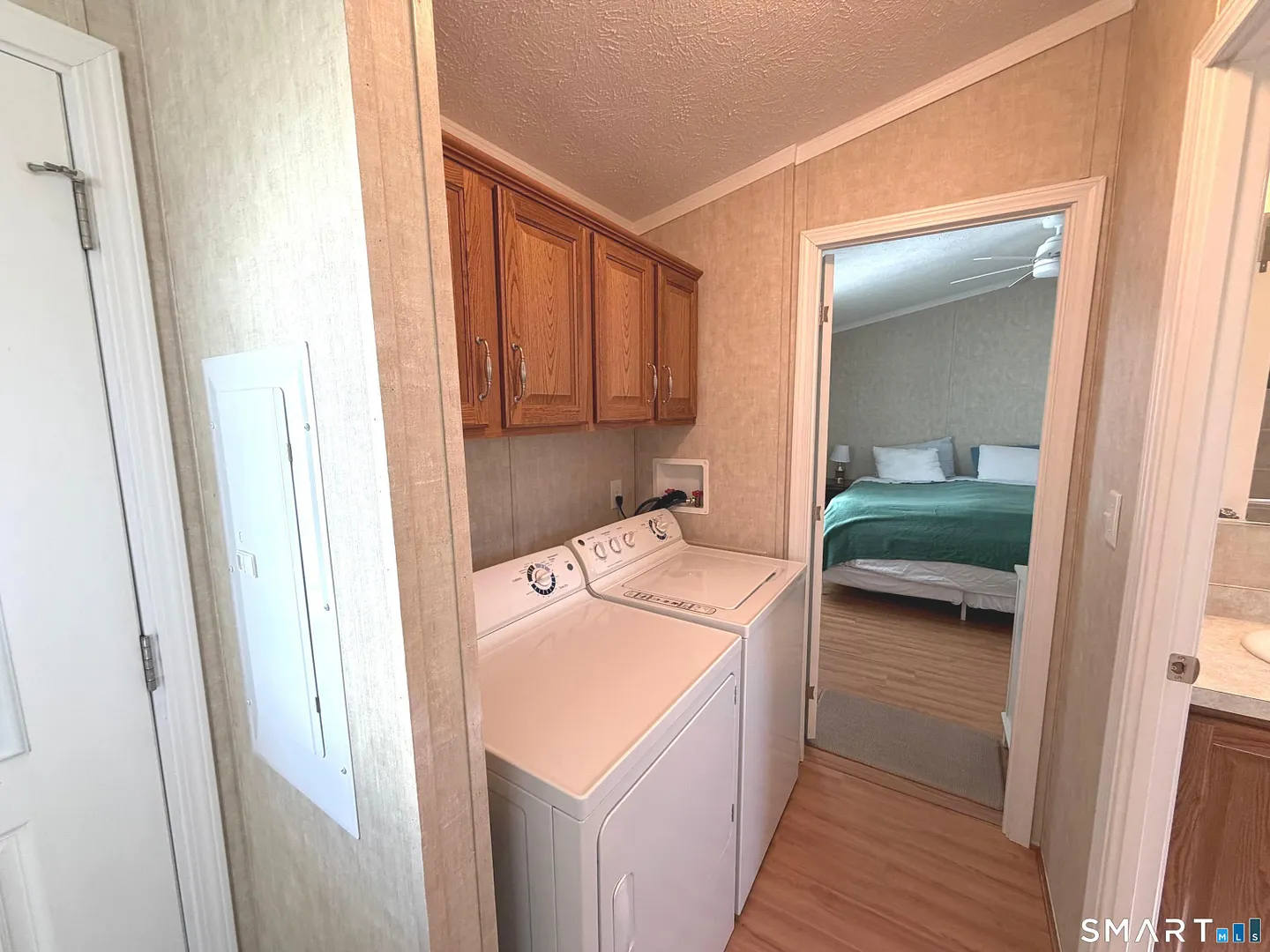 50 Linden Avenue North Photo 9