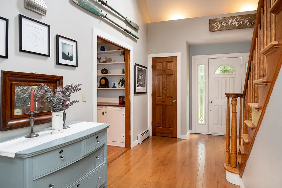 98 Dean Road Photo 5