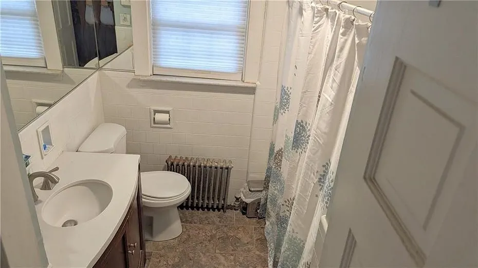 134 Westwood Avenue Photo 5