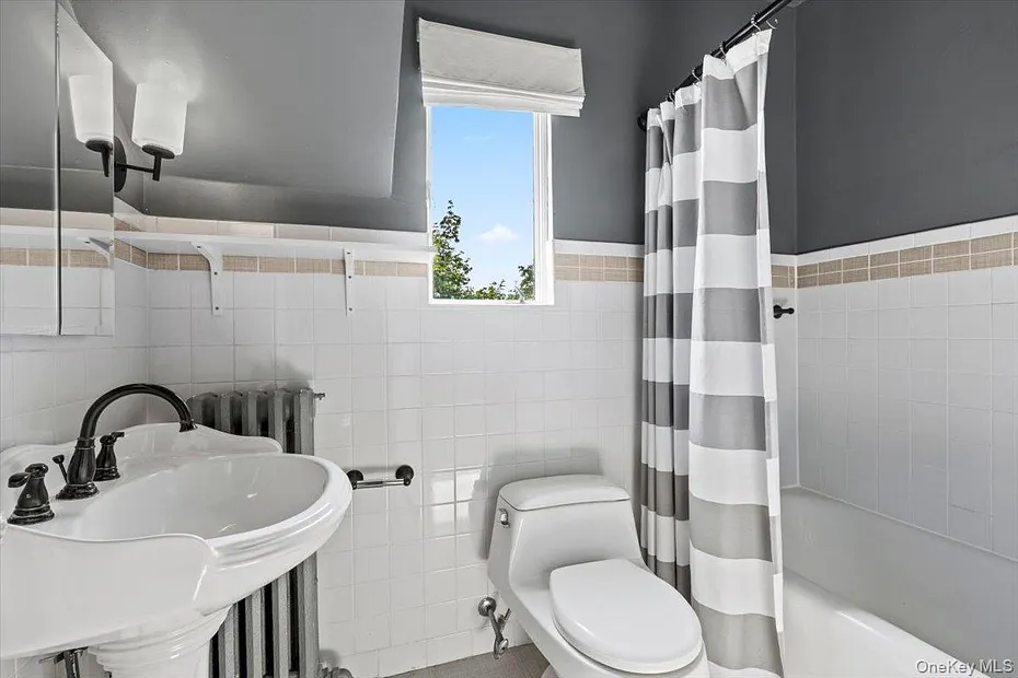 38 Fenimore Drive Photo 17