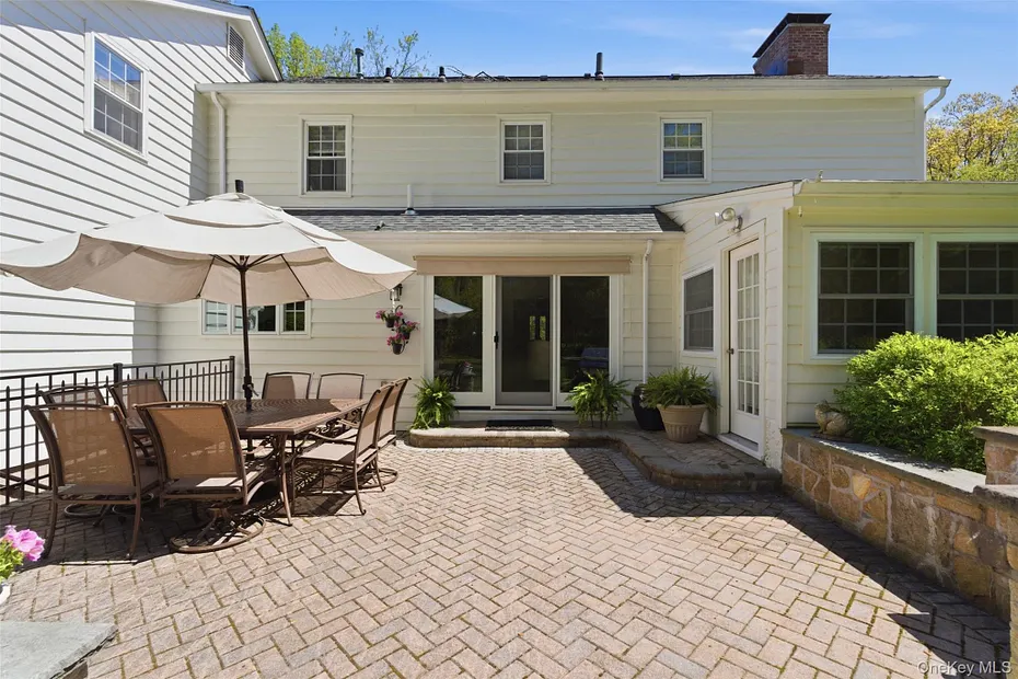136 Devonshire Road Photo 31