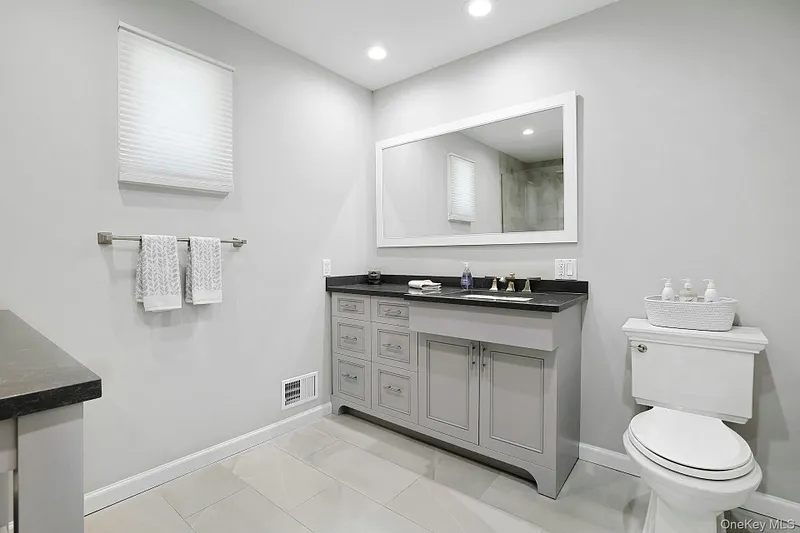 20 Robbins Road Photo 23