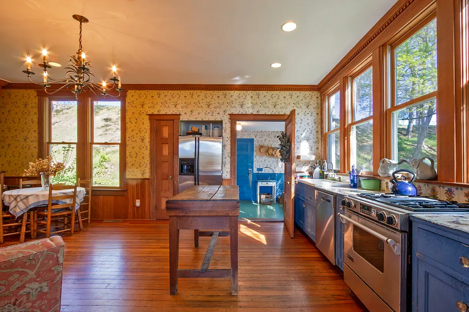 170 Greendale Road Photo 9