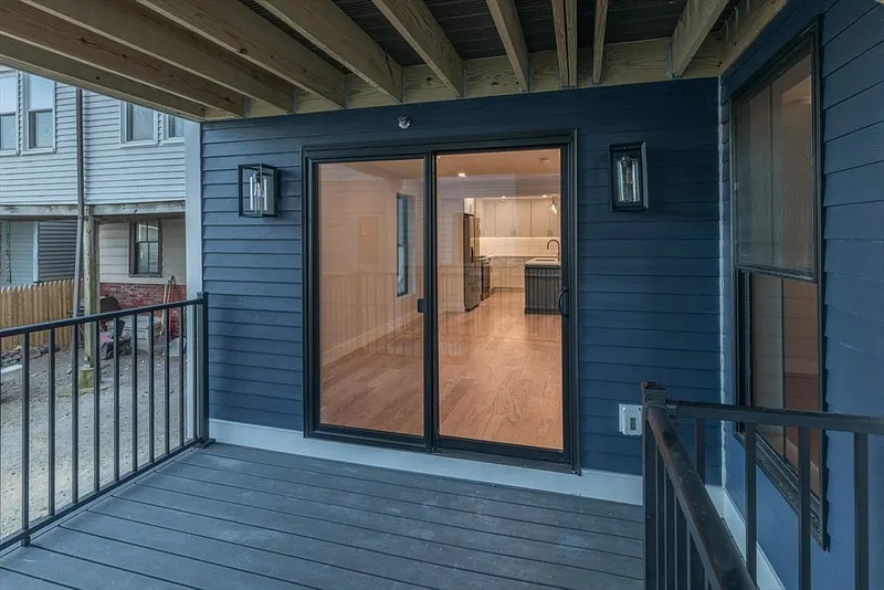 148 Falcon St #1 Photo 18