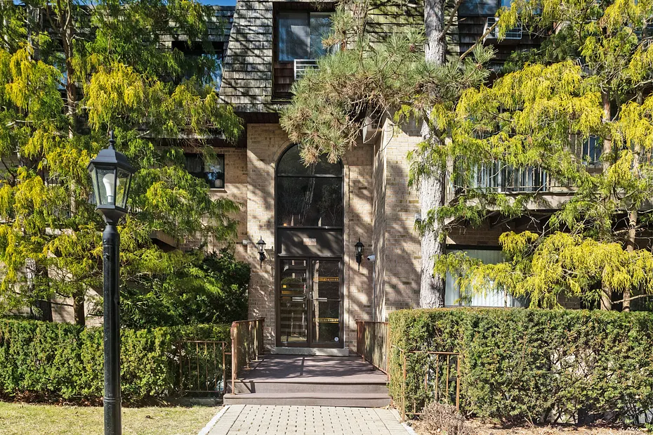 500 Central Park Avenue  #212 Photo 14