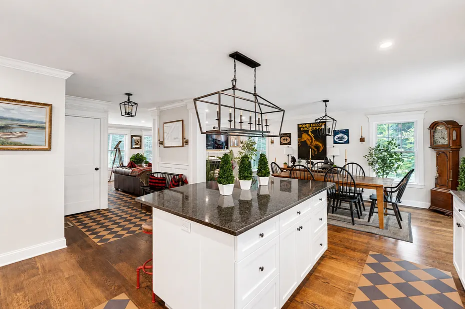 151 Alger Road Photo 10