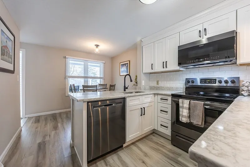 99 Stone Ridge Rd #99 Photo 7