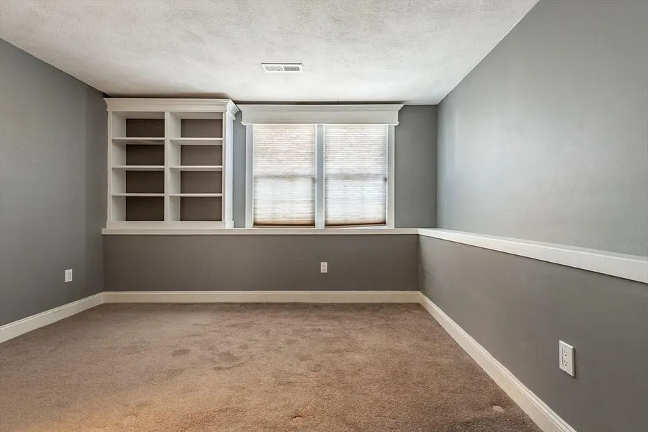 453 Columbus Ave Photo 31