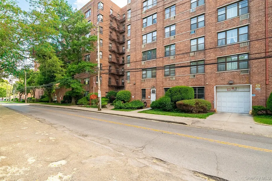 575 Bronx River Road  #6C Photo 35