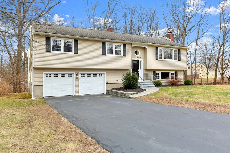 55 Winslow Road Photo 1