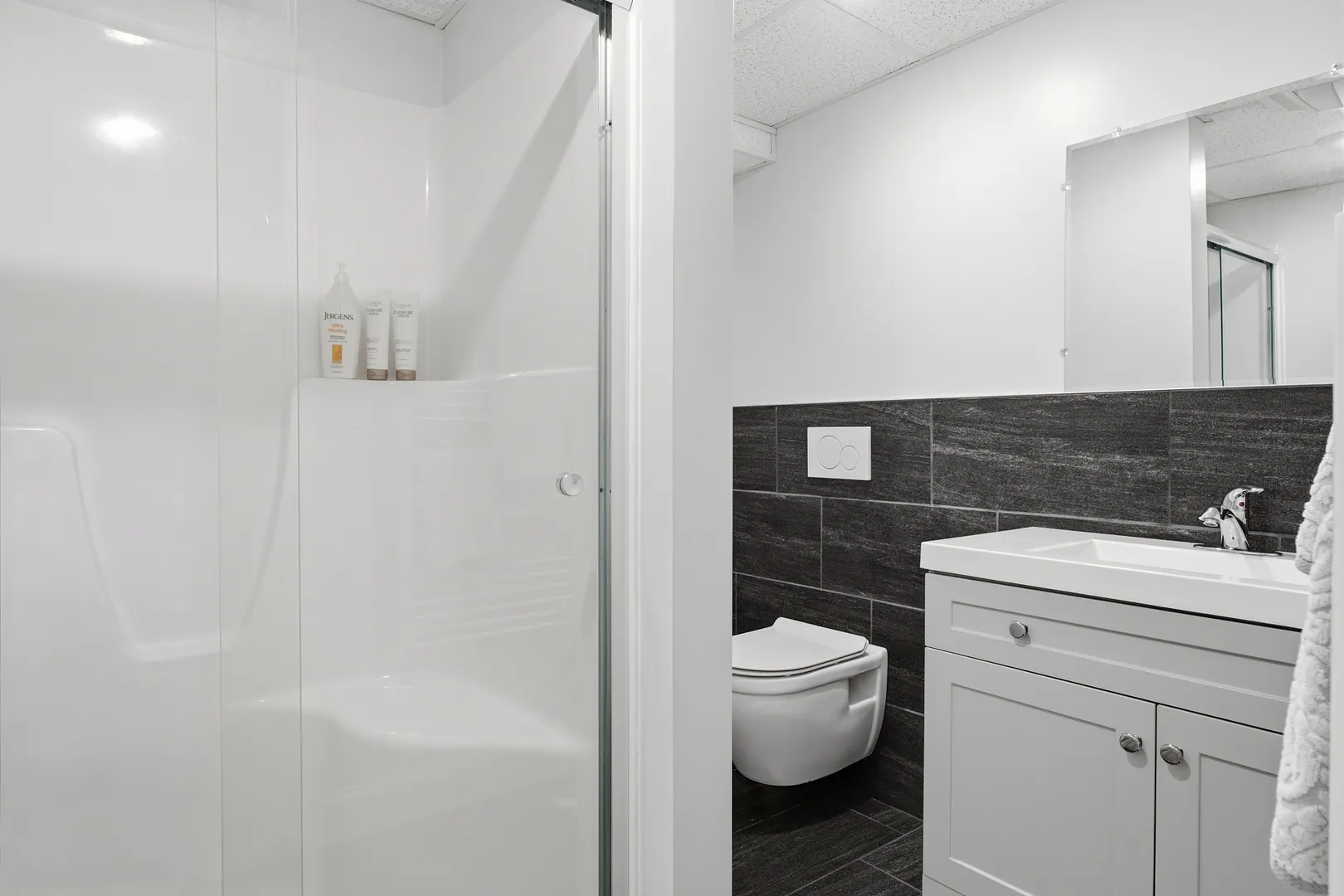 17 Oakridge Drive Photo 32