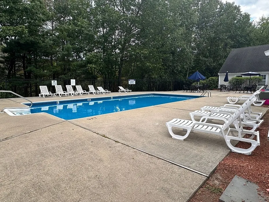450 Brookside Dr  #B Photo 22