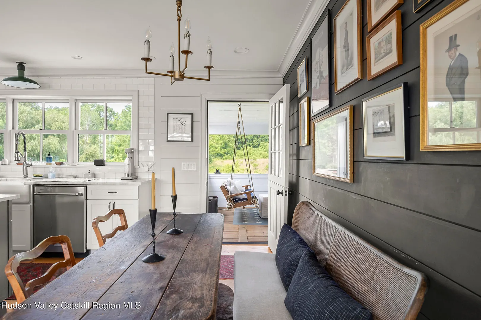 476 South Road Photo 11