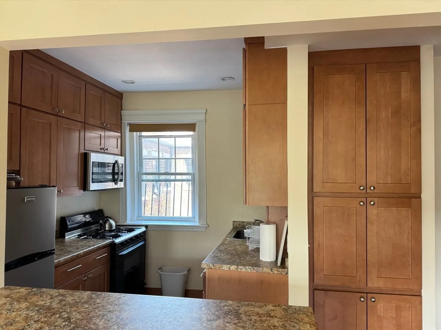31 Queensberry St  #23 Photo 4