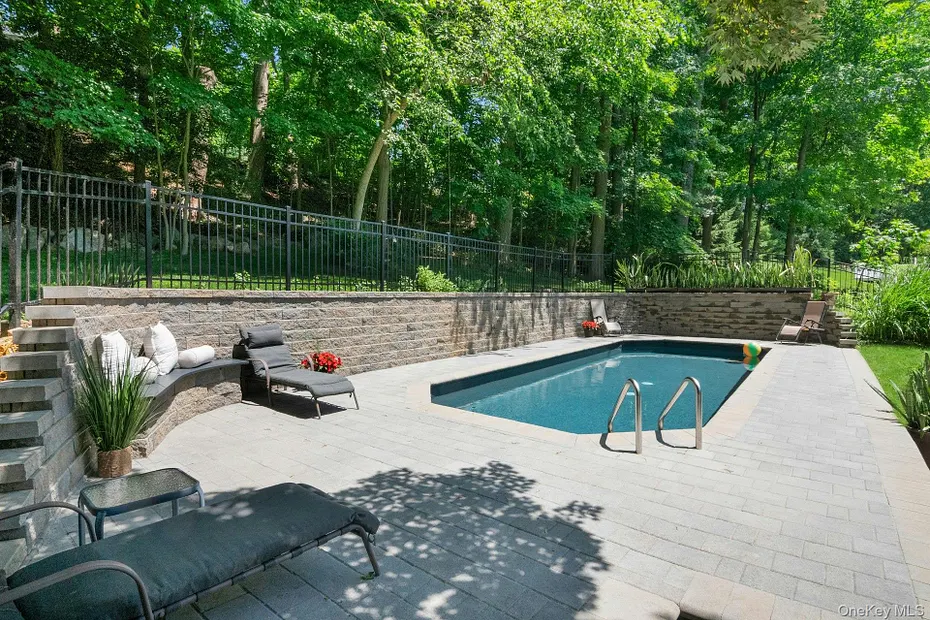 15 Deerfield Lane S Photo 35