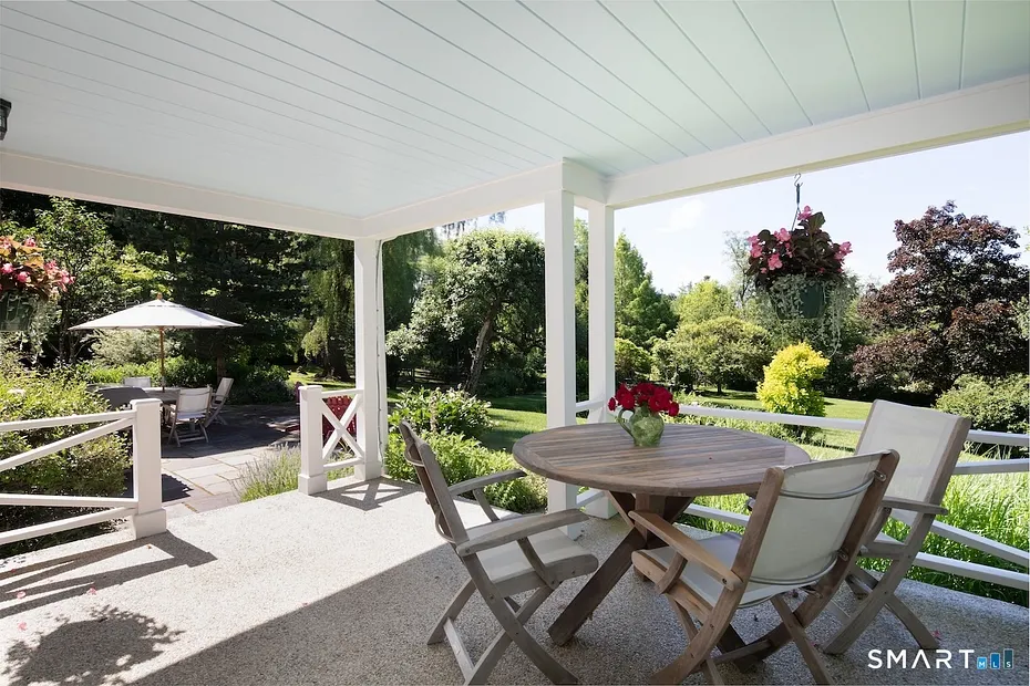 243 Wells Hill Road Photo 15