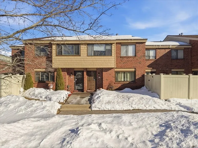 49 Elderwood Dr #49 Photo 1