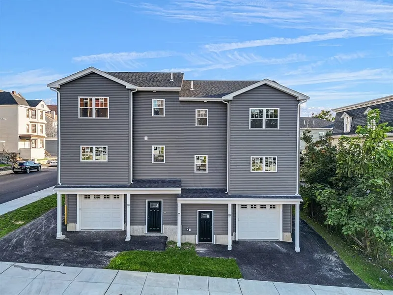 206 Durfee St. #1B Photo 1