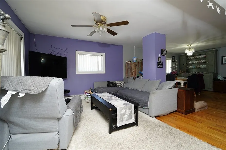 31 Floyd St Photo 10