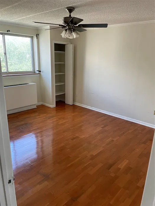 3220 Fairfield Avenue  #6D Photo 6