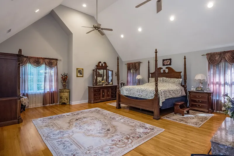 420 Summer Hill Road Photo 26