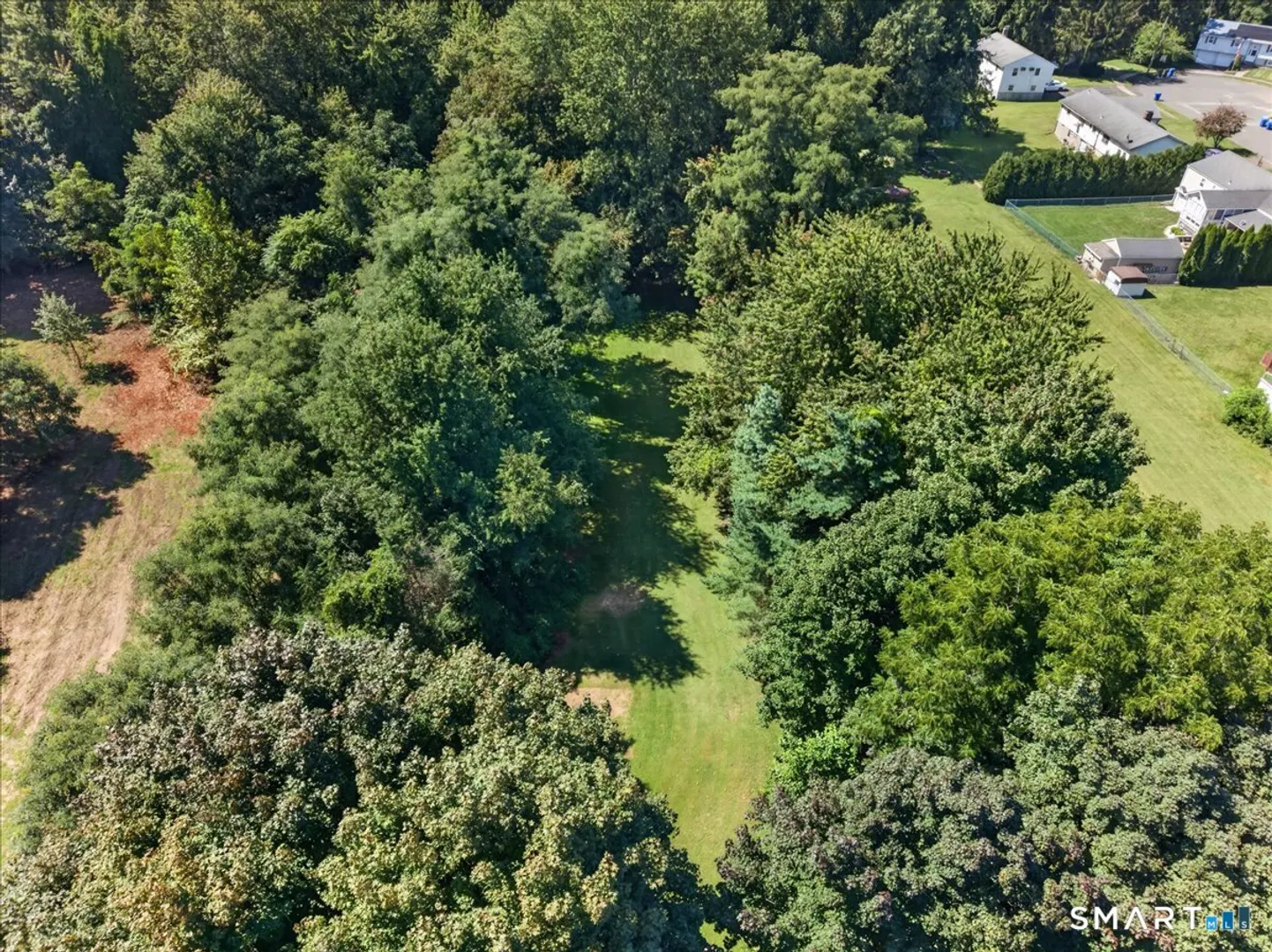 537 Naubuc Avenue Photo 8