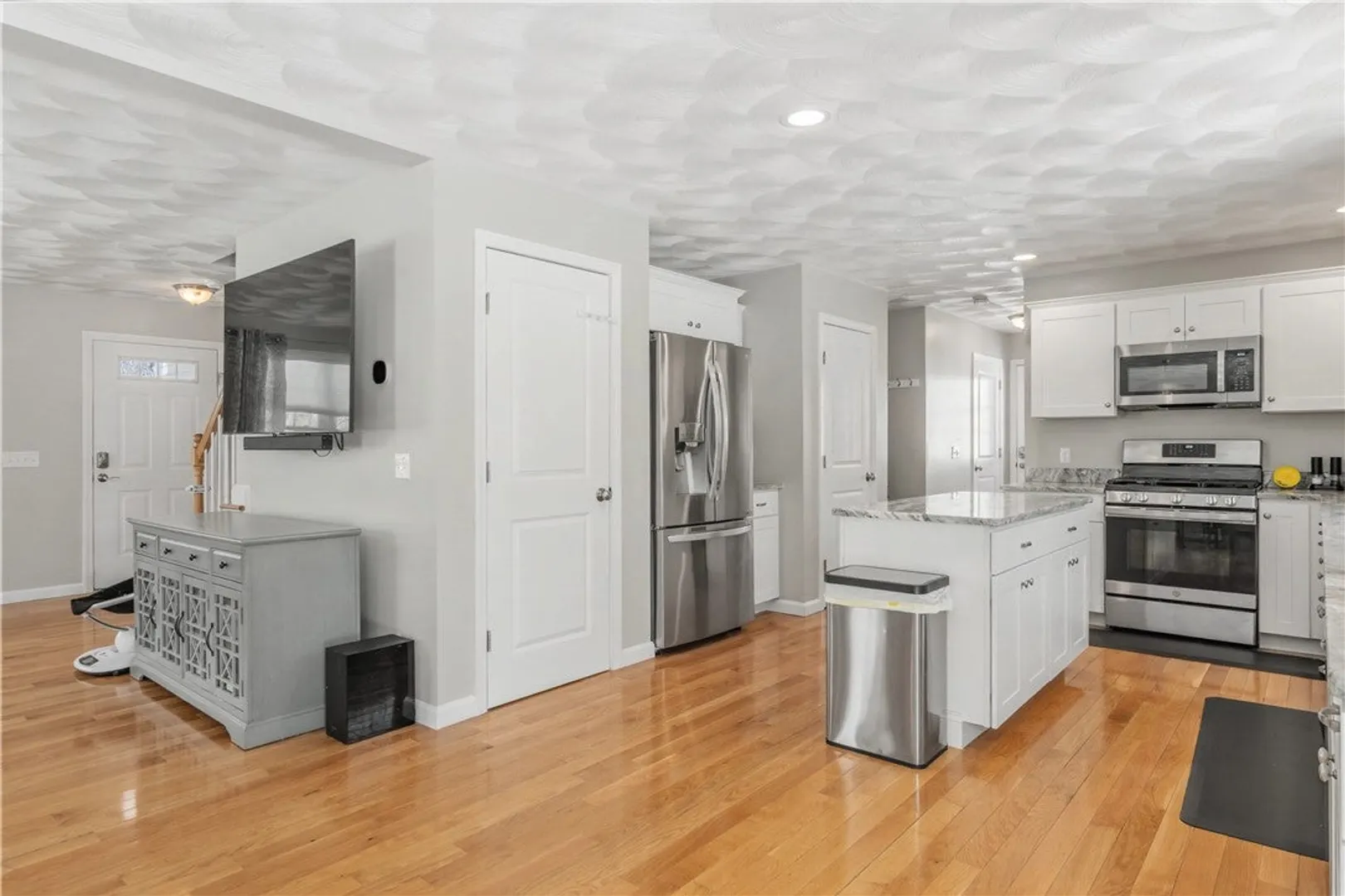 100 Franklin Road Photo 21