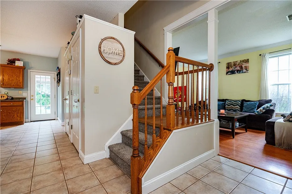 50 South Pond Drive Photo 22