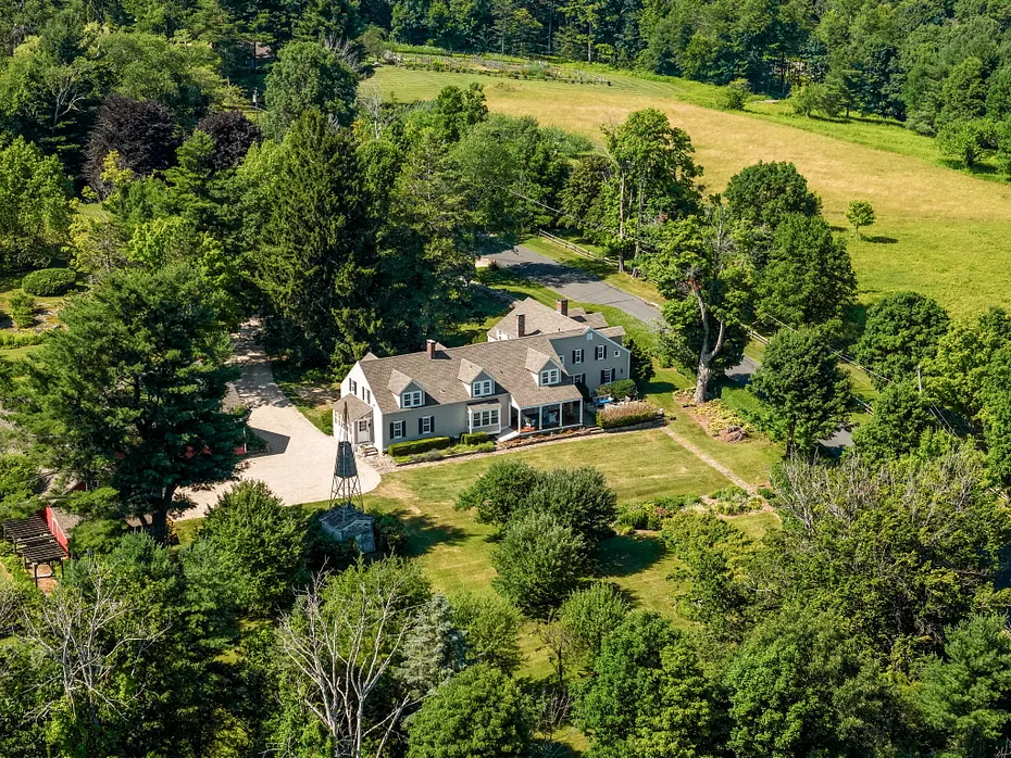 295 Smith Hill Road Photo 38