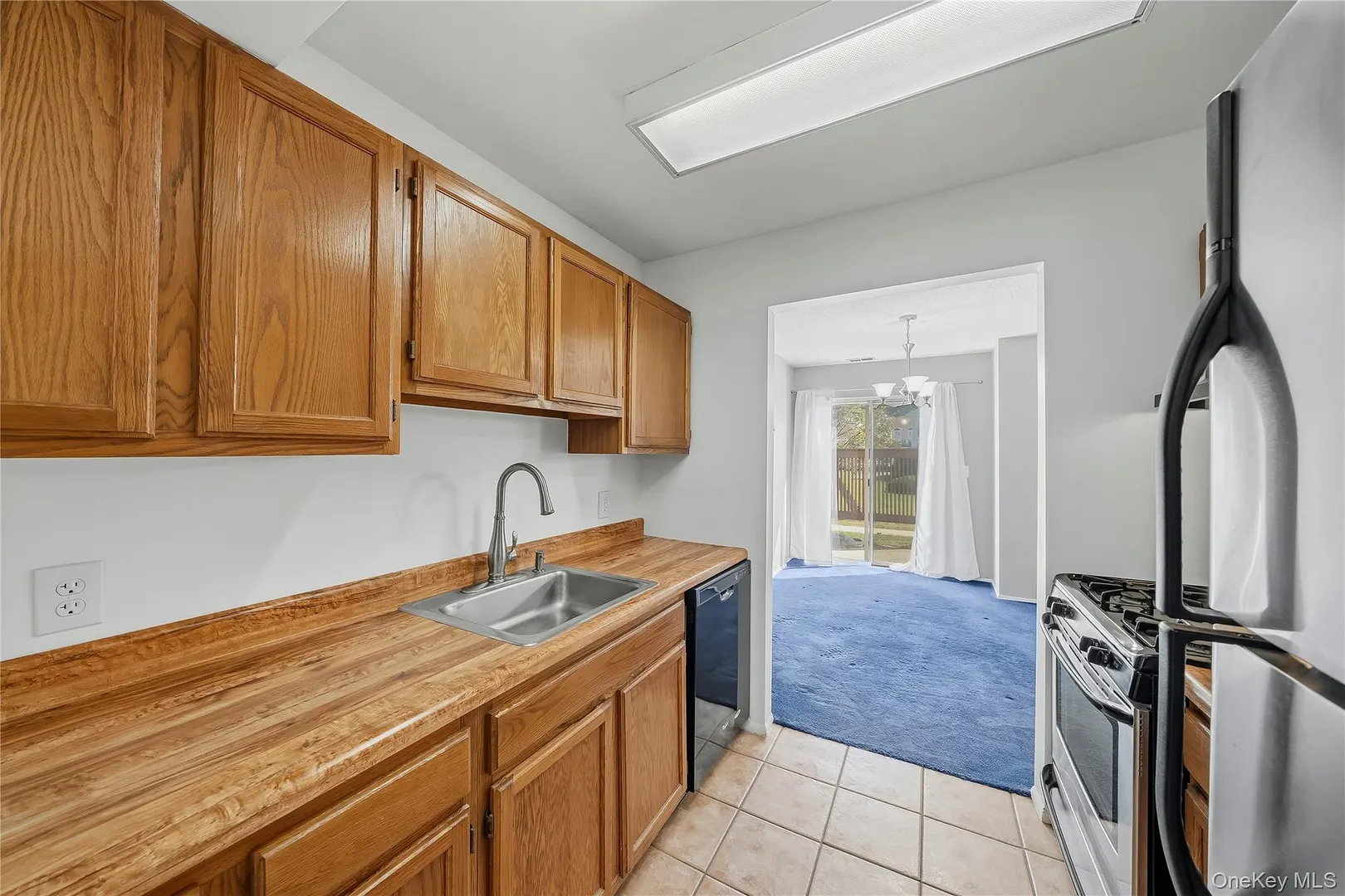 2107 Whispering Hills Photo 10