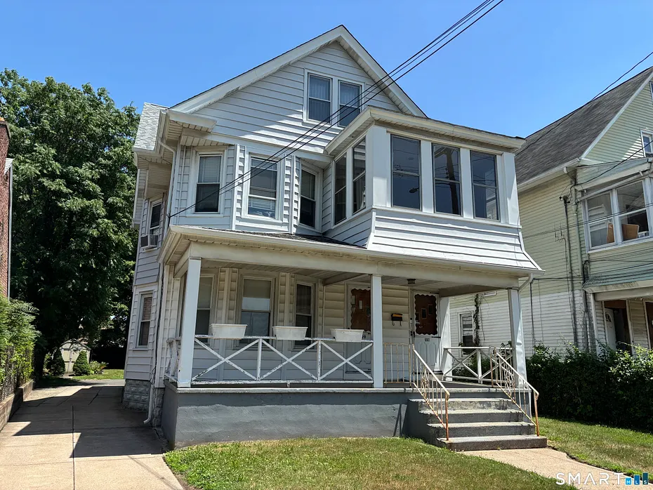 697 Washington Avenue Photo 2