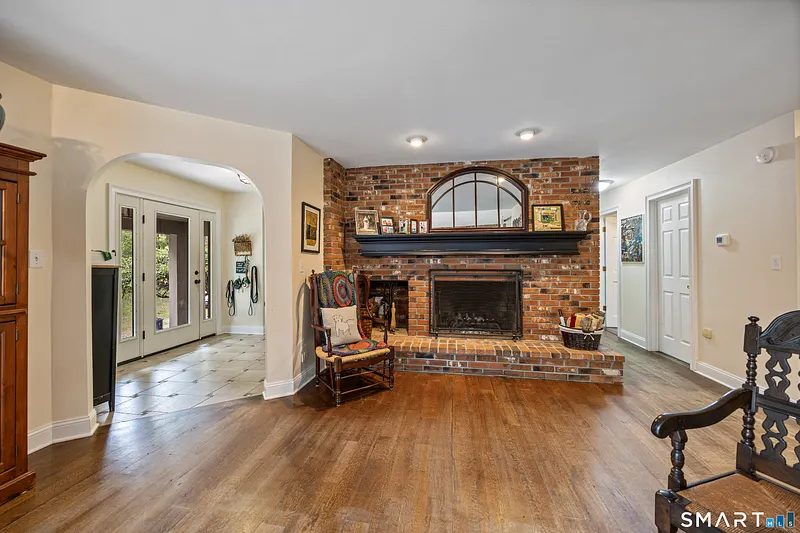130 Fairhaven Drive Photo 10