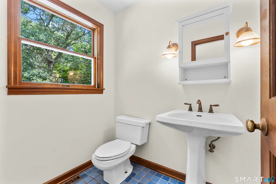 128 Midwood Avenue Photo 14