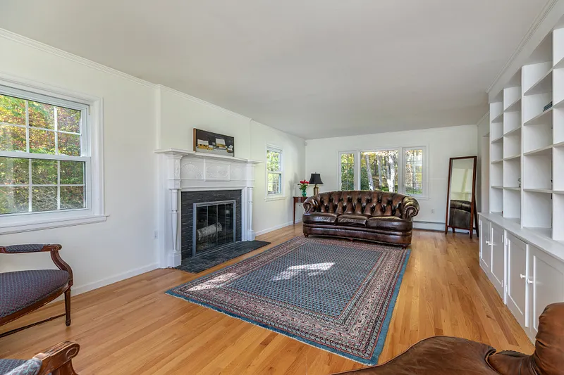 399 Cornwall Bridge Road Photo 3