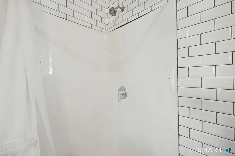 52 West Street Photo 34
