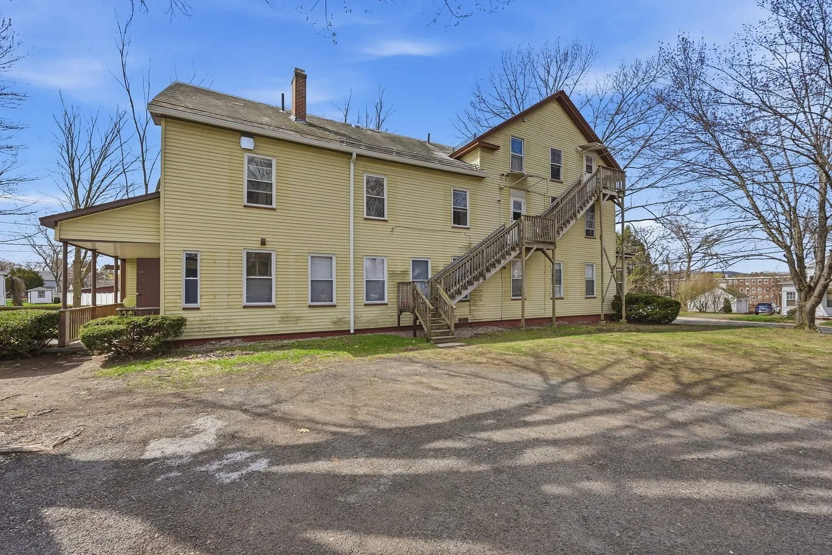 17 Adams St Photo 10