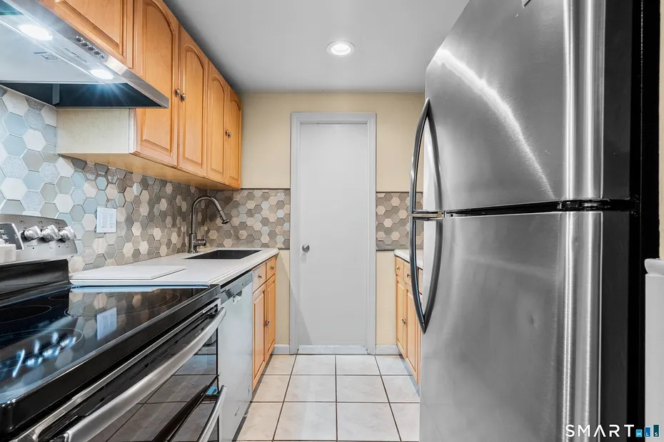 27 Amherst Place Photo 27