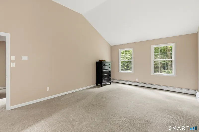 436 Tiffany Lane Photo 15