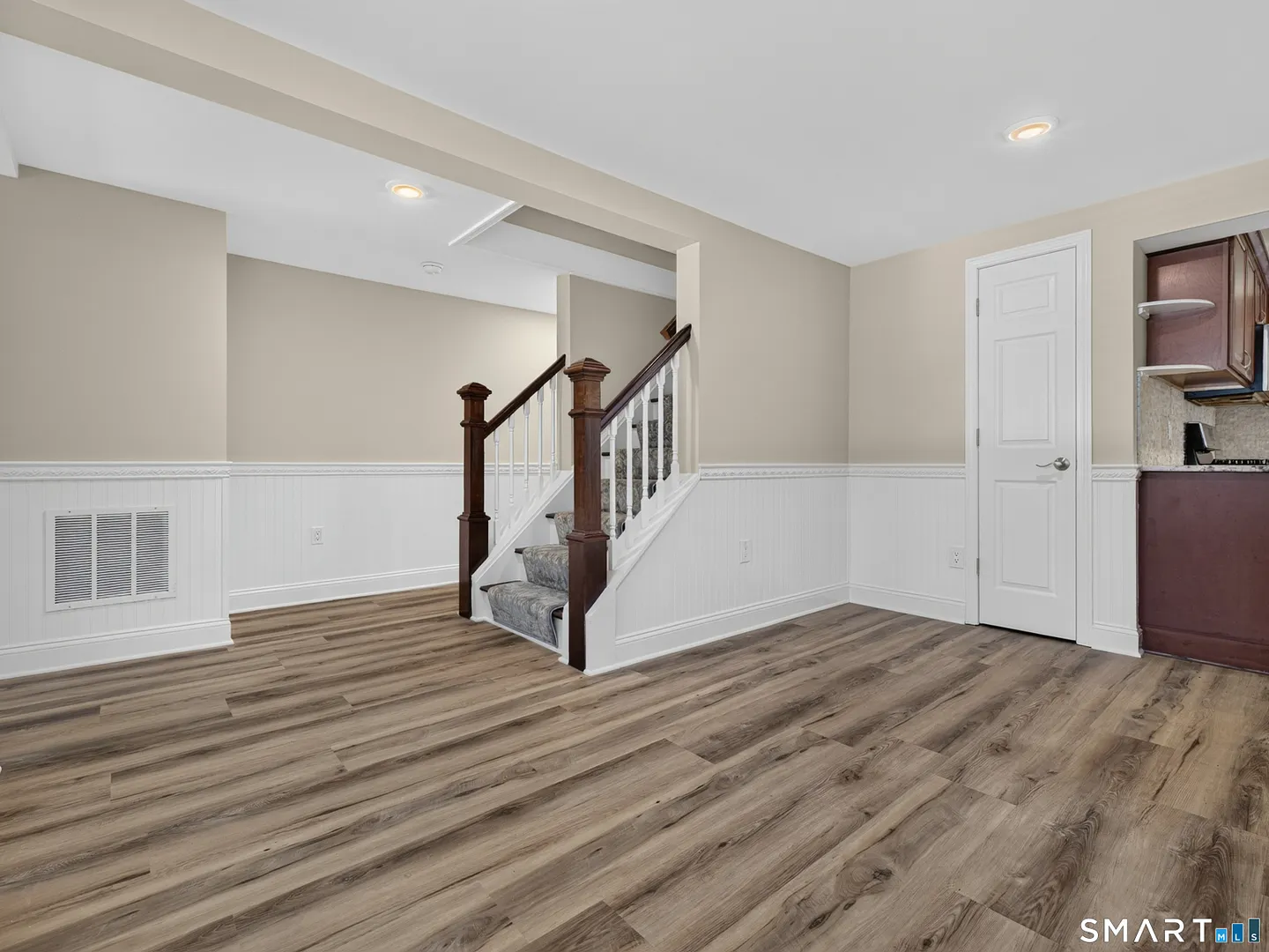 149 Liberty Street Photo 10