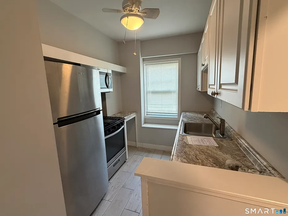 230 Farmington Avenue  #C5 Photo 2