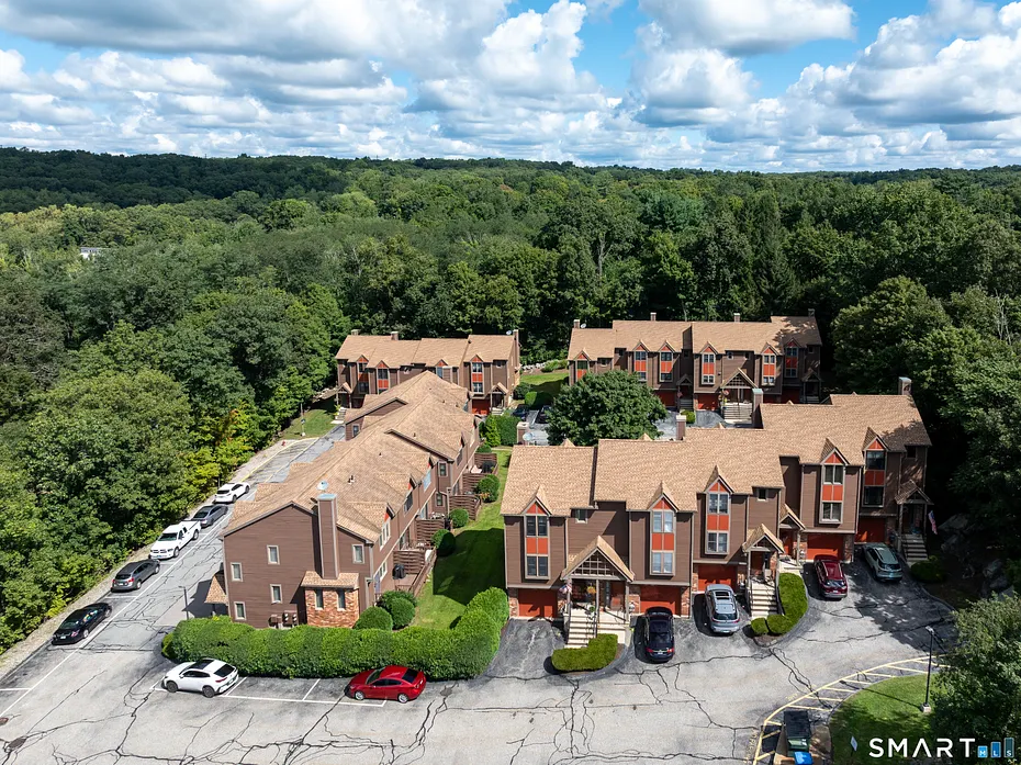 213 West Town Street  #E23 Photo 33