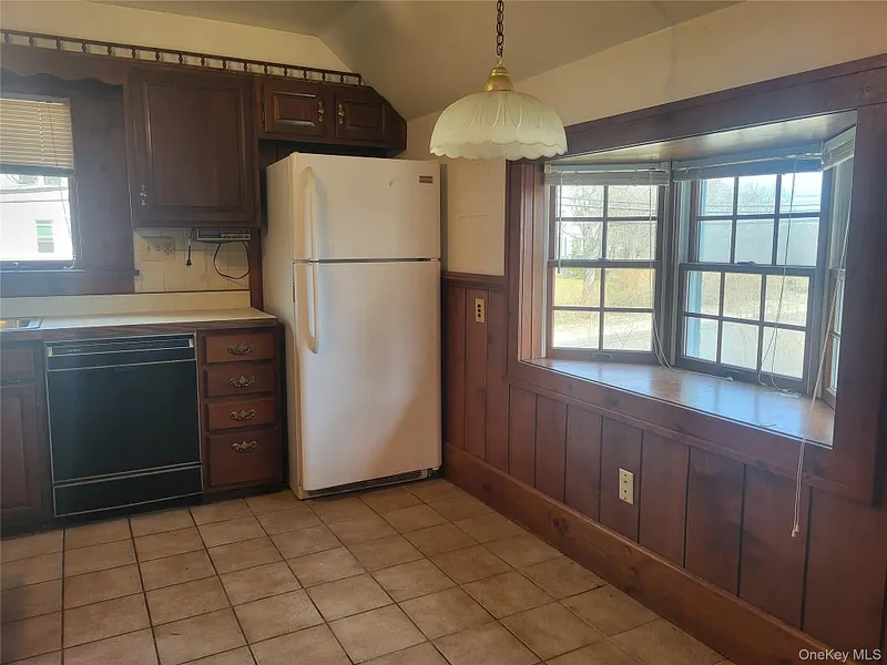 7 Hambletonian Avenue Photo 13