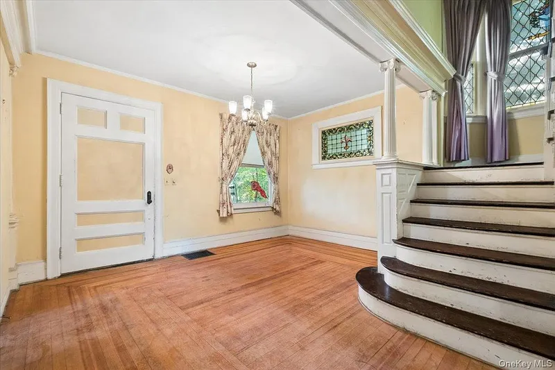 63 Prospect Street Photo 6