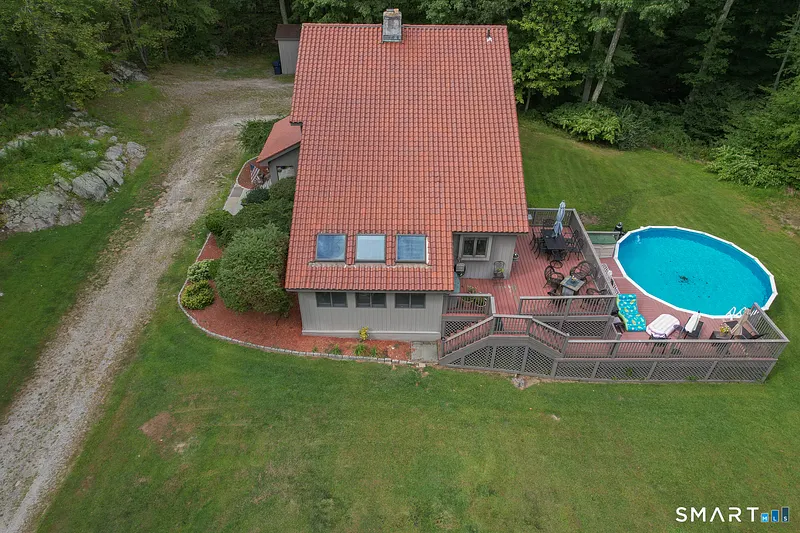 130 Fairhaven Drive Photo 3